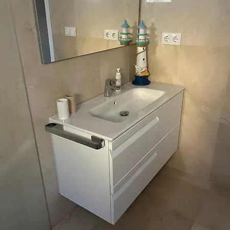 Villa Inviting 4-bed In *