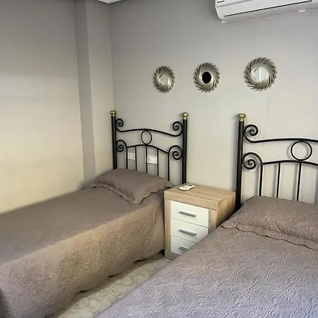 Inviting 4-bed In Orihuela